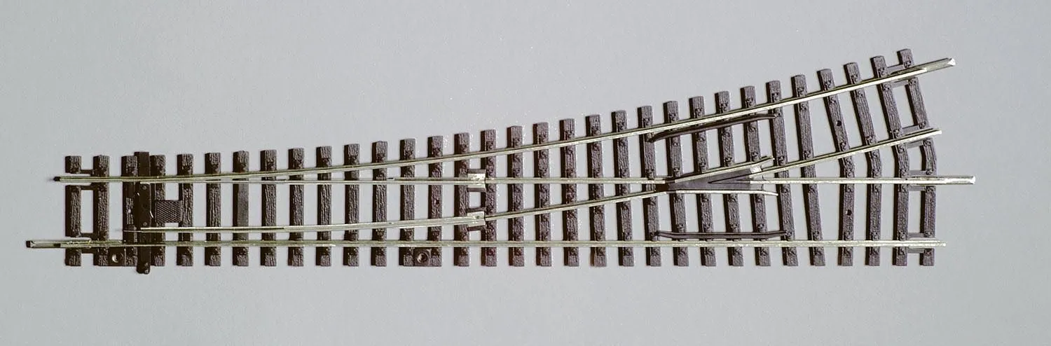 Piko 55220 - Weiche WL links 15° Radius R9 H0/GL