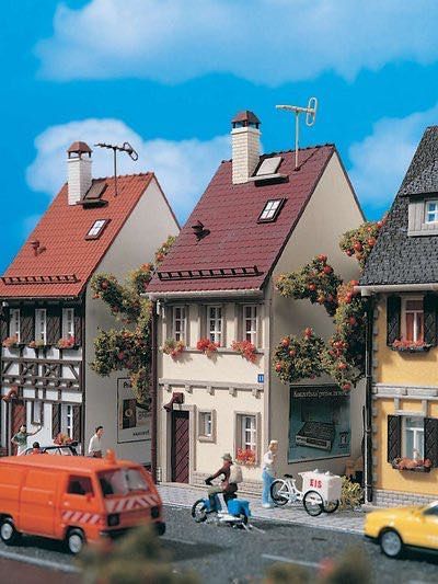 Vollmer 43670 - Wohnhaus Bahnhofstraße 11 H0 1:87 Vollmer 43670 - Wohnhaus Bahnhofstraße 11 H0 1:87