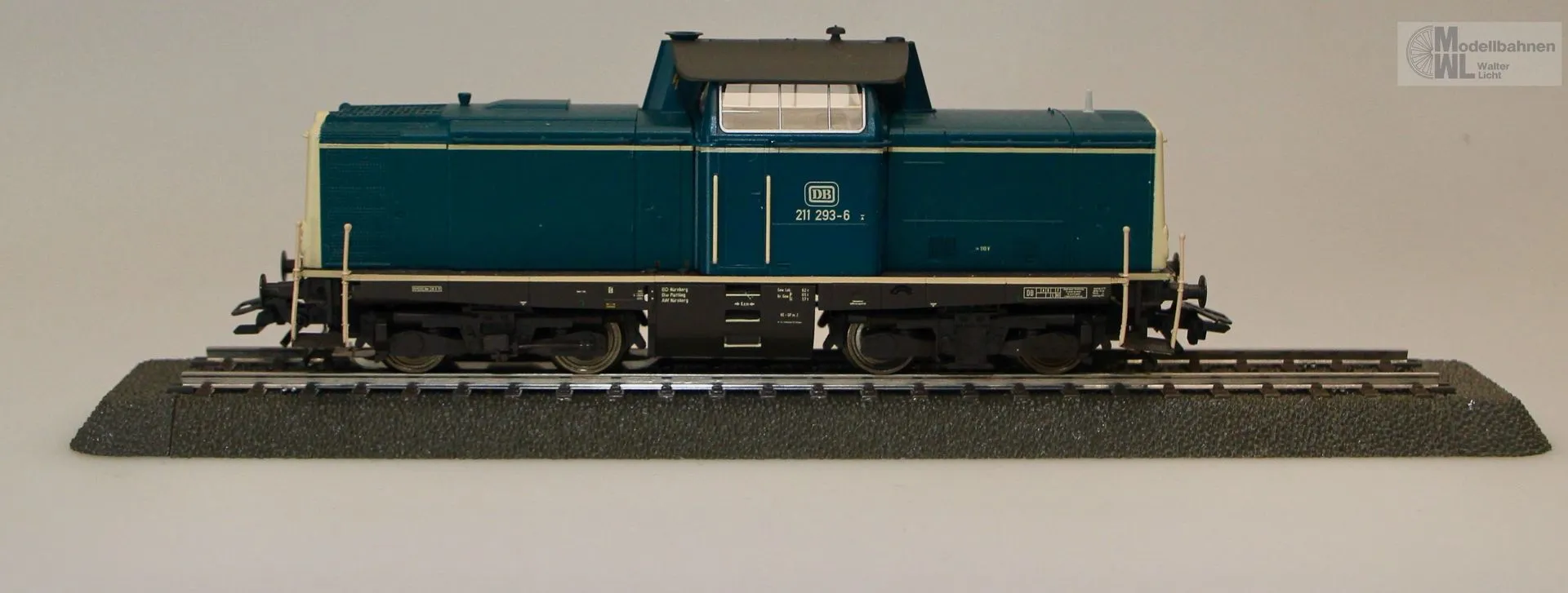 Märklin 37002 - MÄRKLIN - DieselloK BR 211 DB Ep.IV H0/WS Sound mfx