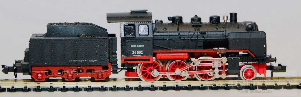 Trix 12028 - MINITRIX - Dampflok BR 24 052 DRG Ep.II N 1:160
