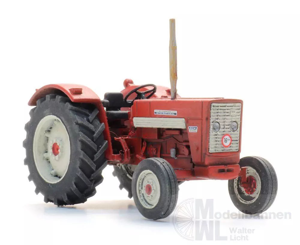 ARTITEC b.v. 387583 - McCormick International 624 Traktor H0 1:87