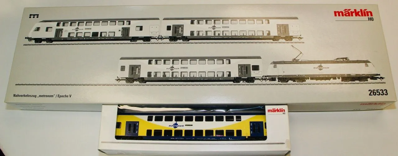 Märklin 26533 - MÄRKLIN - Nahverkehrszug Metronom Lok+3Wagen und Ergänzungswagen H0/WS Digital