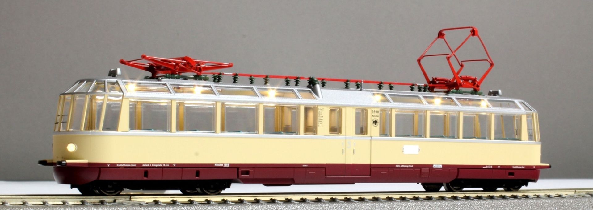 Kres 4913DS - Triebwagen Gläserner Zug elT1998 DRG Ep.II beige/rot TT 1:120 Sound Kres 4913DS - Triebwagen Gläserner Zug elT1998 DRG Ep.II beige/rot TT 1:120 Sound