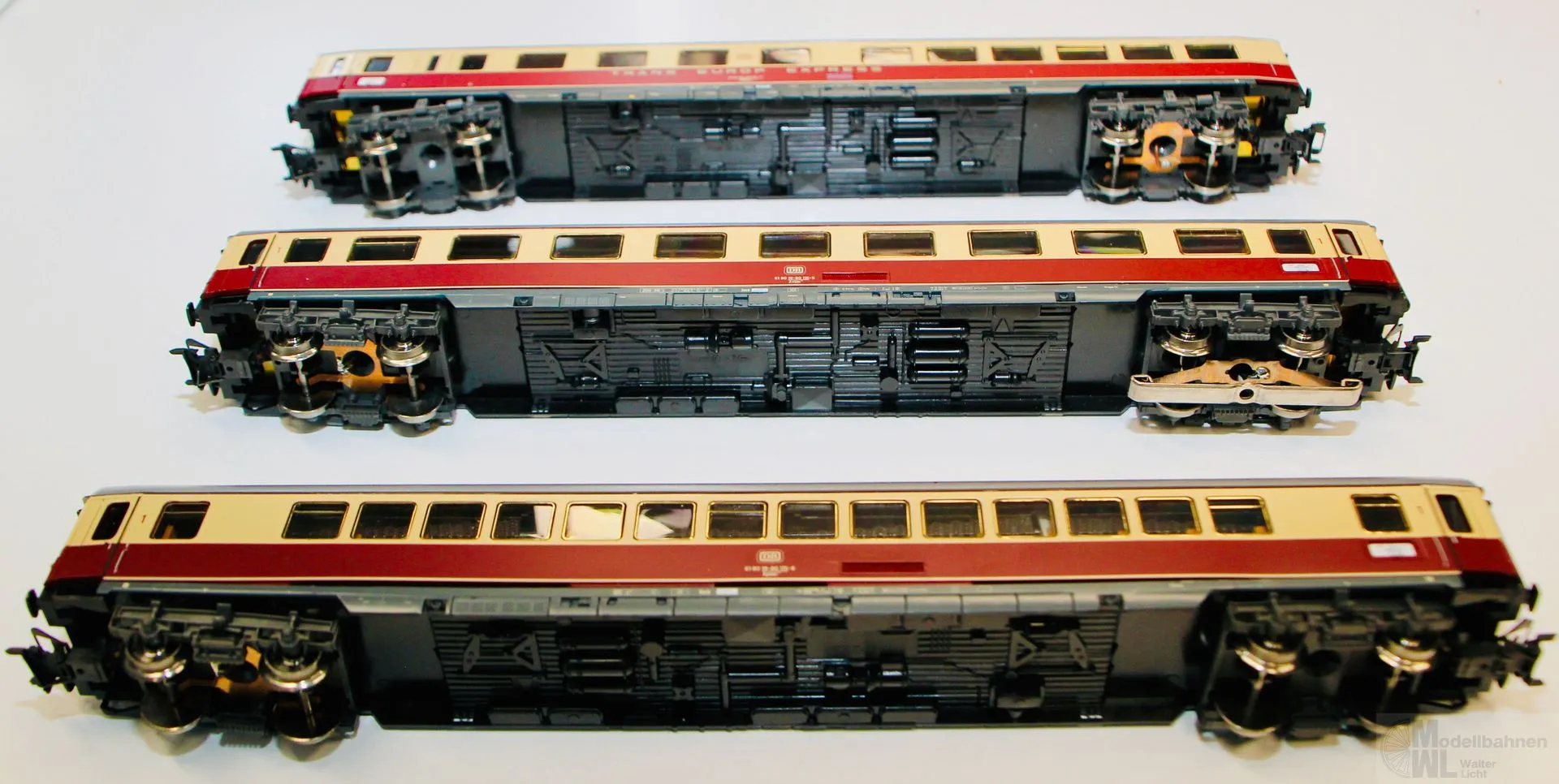 Märklin 42991 - MÄRKLIN - Wagen-Packung Rheingold TEE DB Ep.IV Helvetia 3tlg. H0/WS
