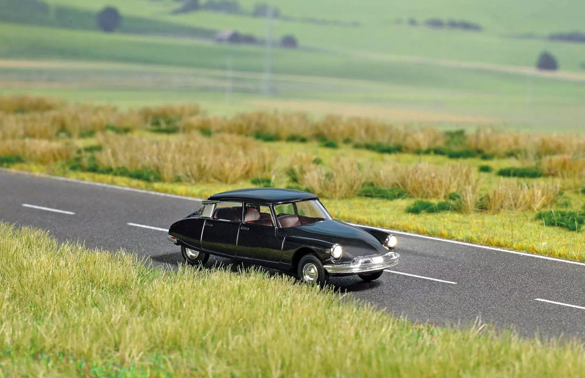 Busch 5665 - Citroen DS 19 H0 1:87