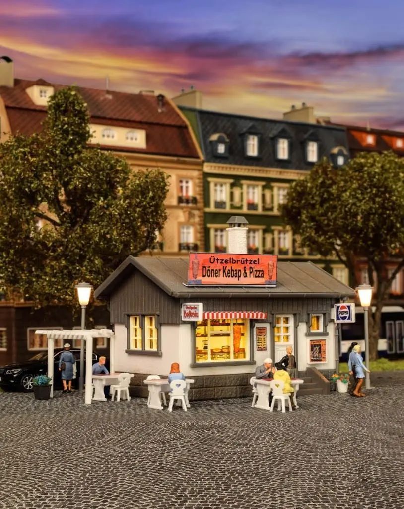 Vollmer 45151 - Imbiss-Stand Döner und Piz H0 1:87