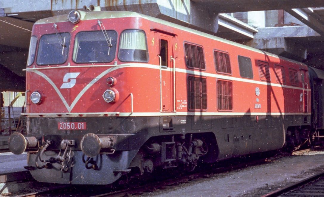 Jägerndorfer Modellbahn 10530 - Diesellok Rh 2050.01 ÖBB Ep.IV Valousek H0/WS