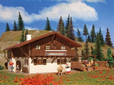 Vollmer 43960 - Almgasthof mit Holzterasse H0 1:87