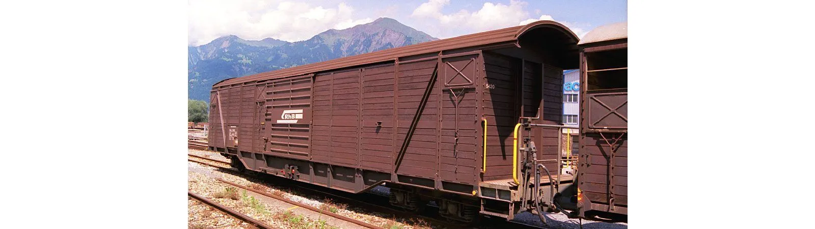 Bemo 2278170 - Großraumgüterwagen RhB Ep.V Gak-v 5420 H0m