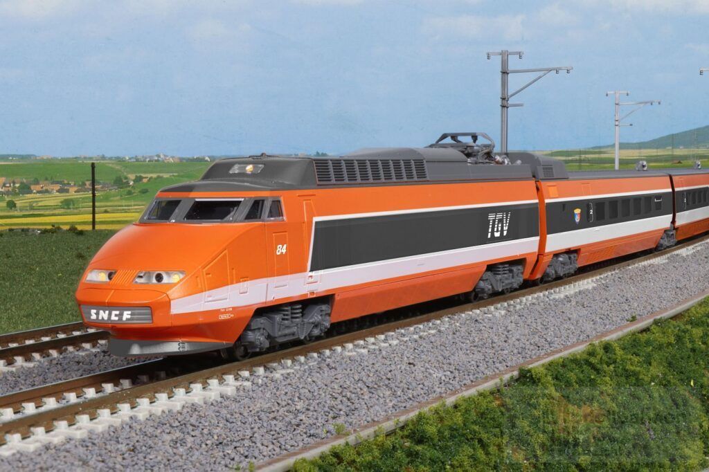 Kato 10-2083 - Triebzug TGV Sud-Est SNCF Ep.IV 5.tlg. Zug 84 Dieppe N 1:160