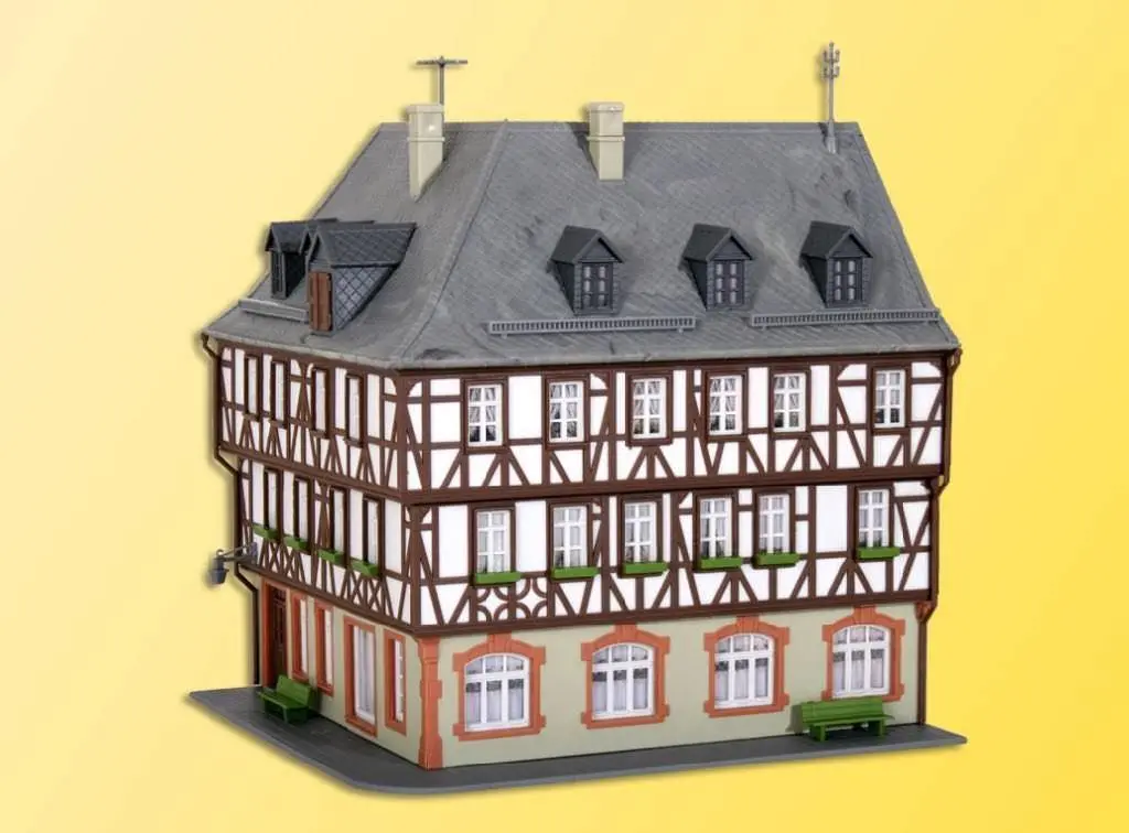 Kibri 38904 - Fachwerk-Eckhaus Miltenberg H0 1:87