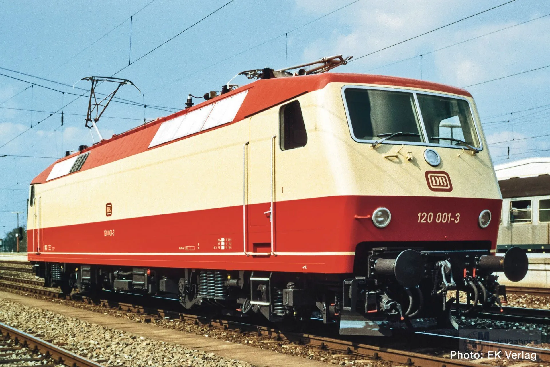 Fleischmann 7560059 - E-Lok BR 120 001-3 DB Ep.IV N 1:160
