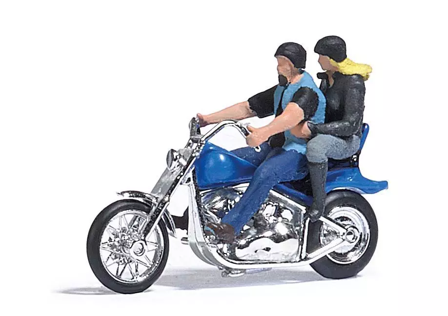 Busch 7860 - US Motorrad mit Bikerpärchen H0 1:87