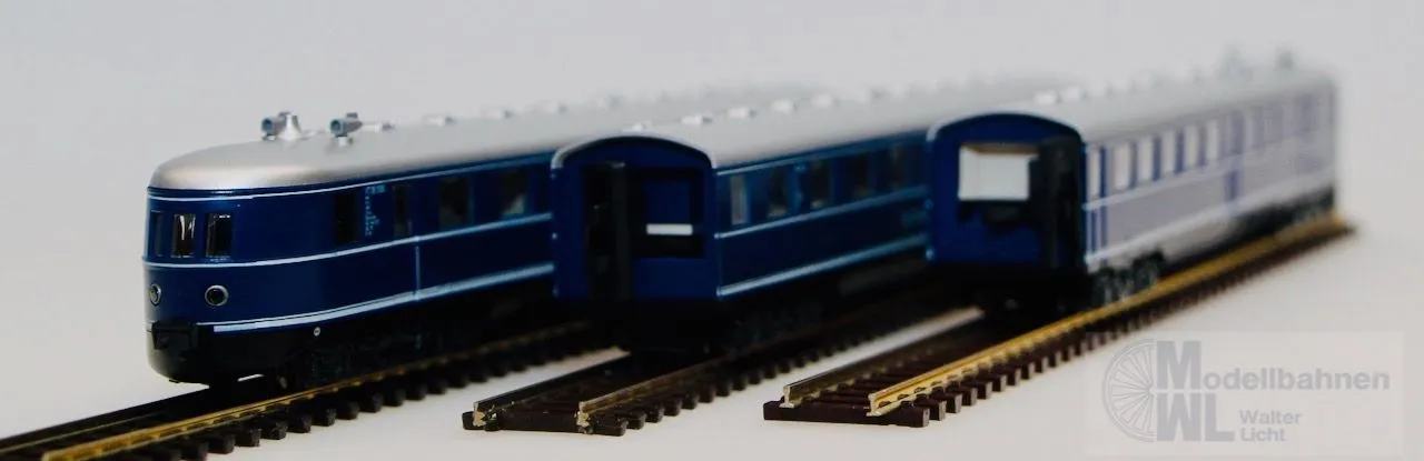 Hobbytrain 16062 - HOBBYTRAIN - Akku-Triebwagen VT 06 DB Ep.III blau 3.tlg. N 1:160
