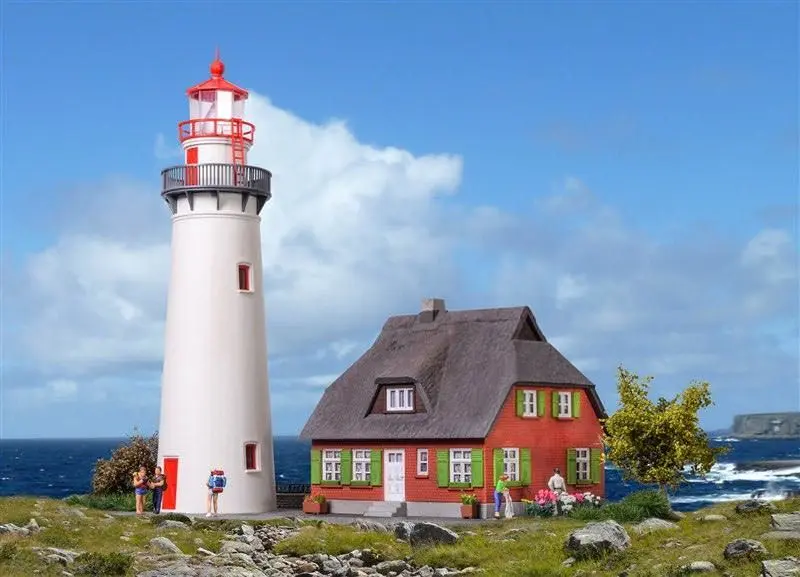 Kibri 39153 - Leuchtturm Hiddensee mit Nebengebäude H0 1:87