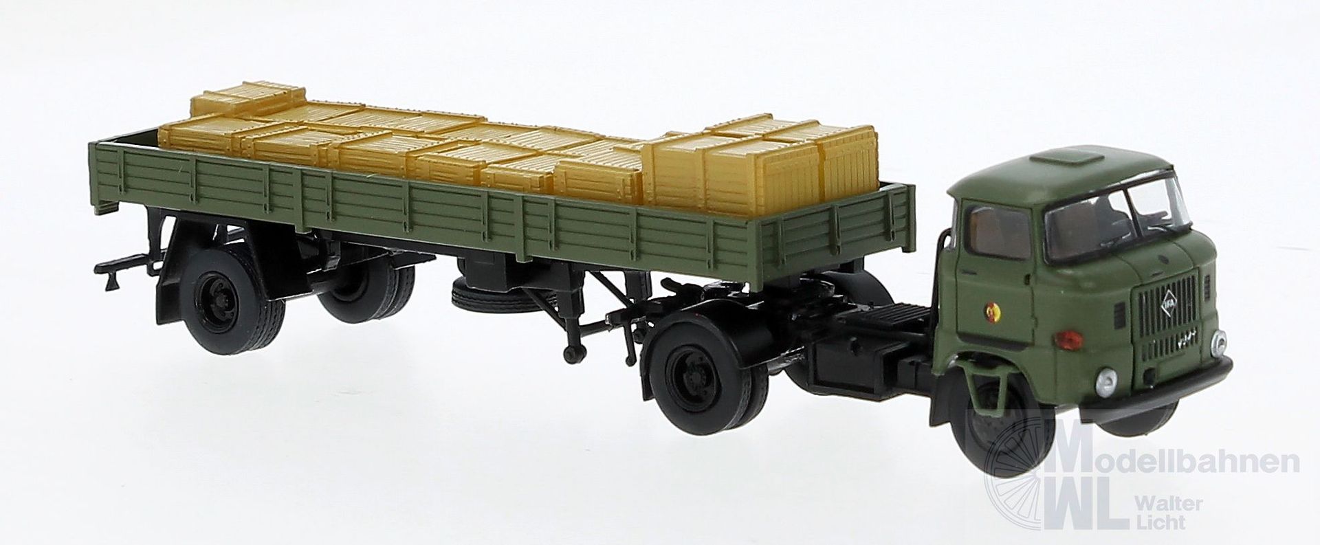 Brekina 71215 - IFA W50 Pritschen-SattelzugNVA mit Ladegut H0 1:87 Brekina 71215 - IFA W50 Pritschen-SattelzugNVA mit Ladegut H0 1:87