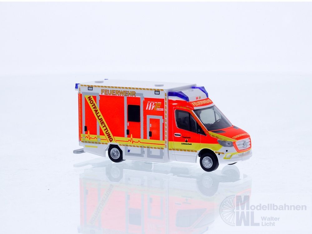 Rietze 76255 - Mercedes-Benz GSF RTW ´18 Rettungsdienst Lüdenscheid H0 1:87