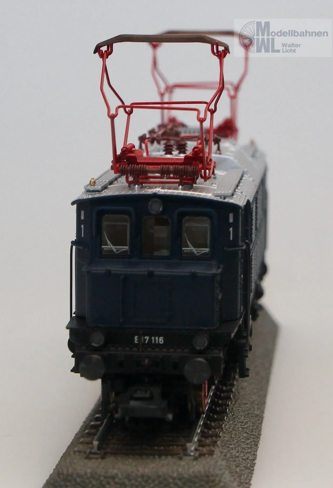 Märklin 37064 - MÄRKLIN - E-Lok E17 DB Ep.III blau H0/WS Sound mfx