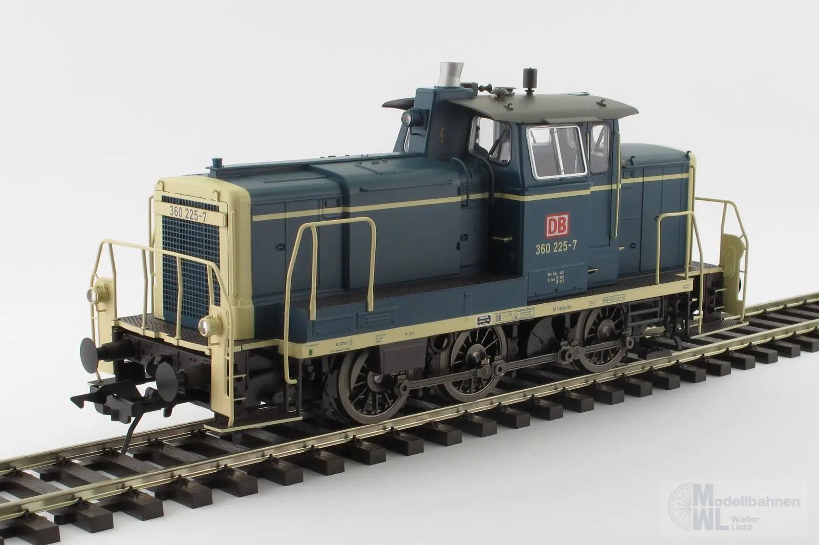 Lenz 40141-03 - Diesellok BR 360 225-7 DB Ep.V GB Traktion Hof ozeanblau/beige Spur 0