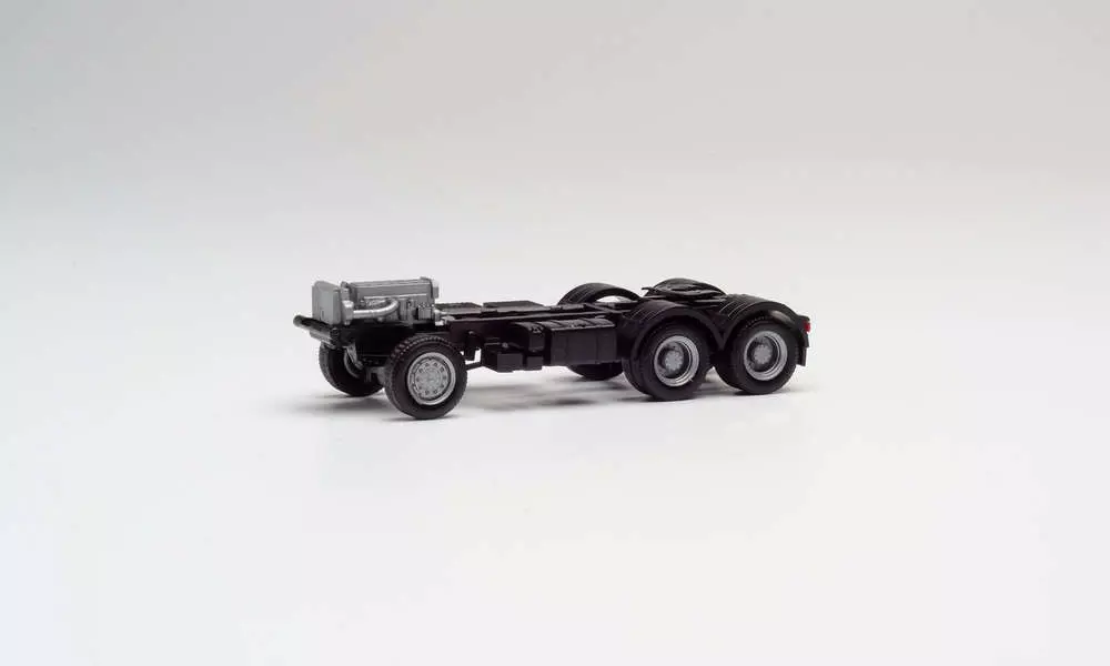 Herpa 85120 - Teileservice Allrad-Fahrgestell Iveco Trakker 6x6 (2 Stück) 1:87