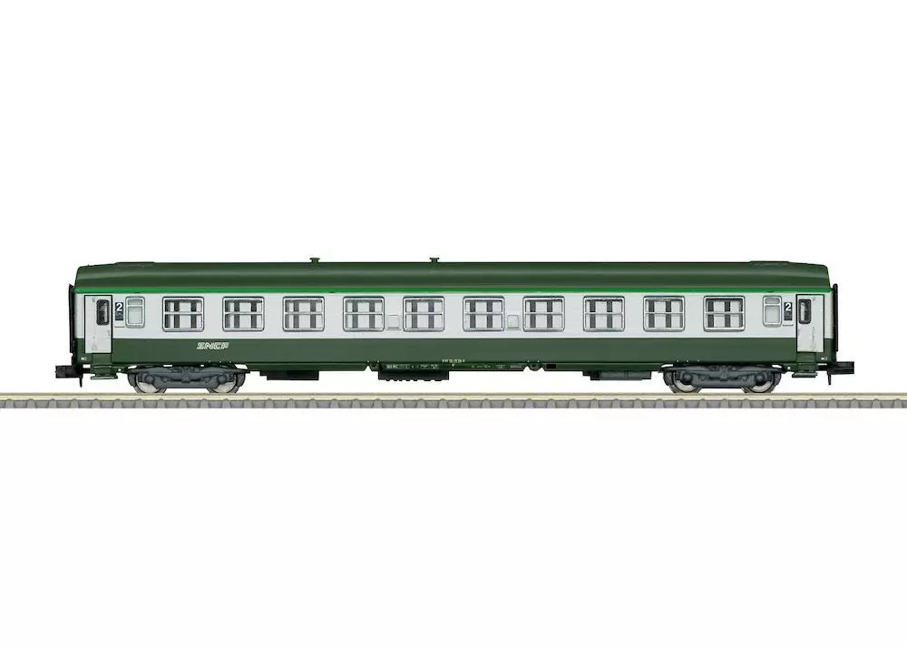 Trix 18466 - Schnellzugwagen SNCF Ep.V B10 N 1:160
