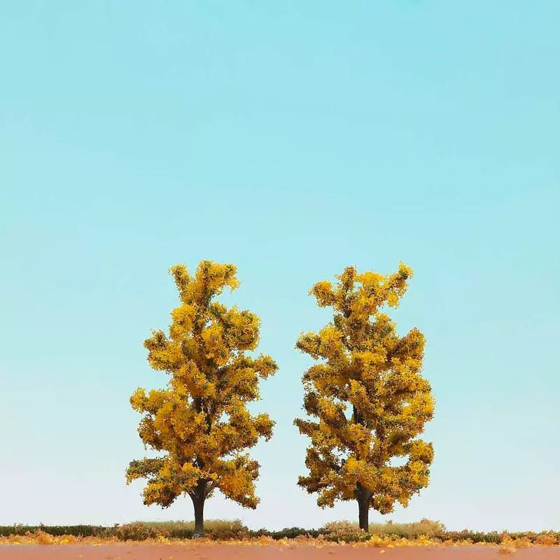 Busch 6754 - 2 Laubbäume 150 mm, hebstgelb H0 1:87