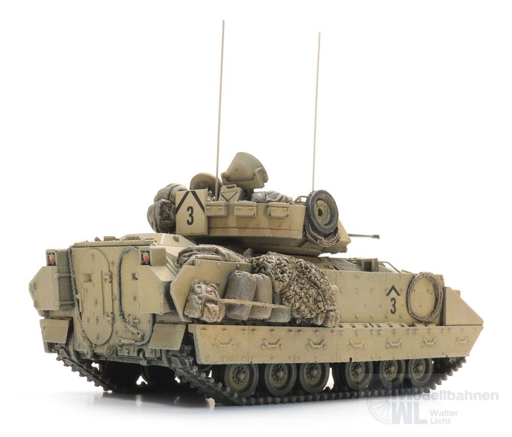 ARTITEC b.v. 6870730 - US M2A2 Bradley Gulf War H0 1:87 Fertigmodell