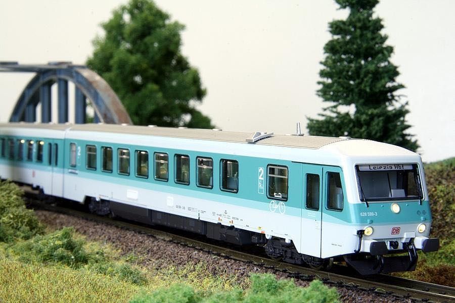 Kres 6284M2 - Dieseltriebwagen BR 628.4 DB AG Ep.V mintgrün TT 1:120 Kres 6284M2 - Dieseltriebwagen BR 628.4 DB AG Ep.V mintgrün TT 1:120
