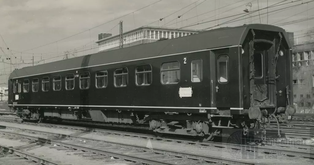 Exact Train 10100 - Liegewagen NS Ep.III Plan N blau H0/GL