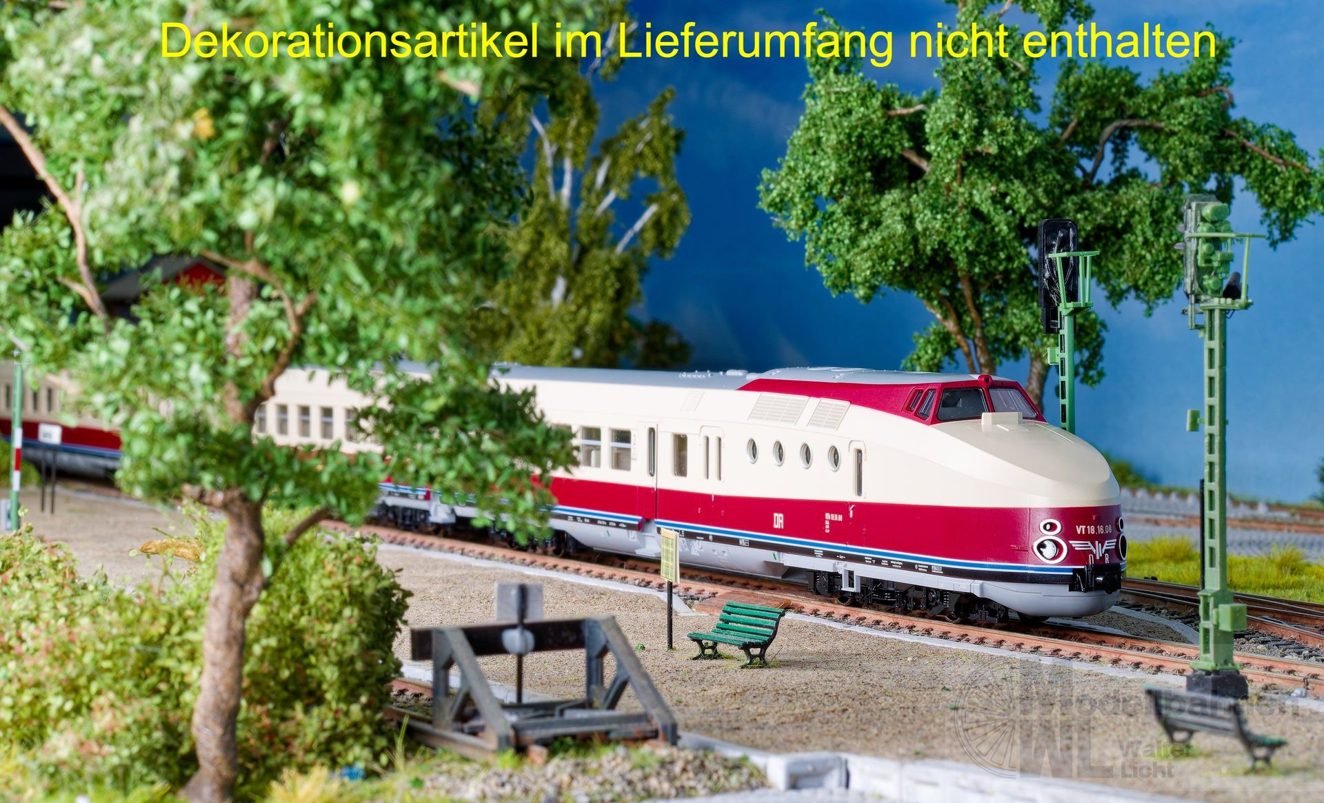 K30-732-1 Kato 20-170 - Triebzug VT18.16 DR Ep.VI SVT Görlitz 4.tlg. H0/GL