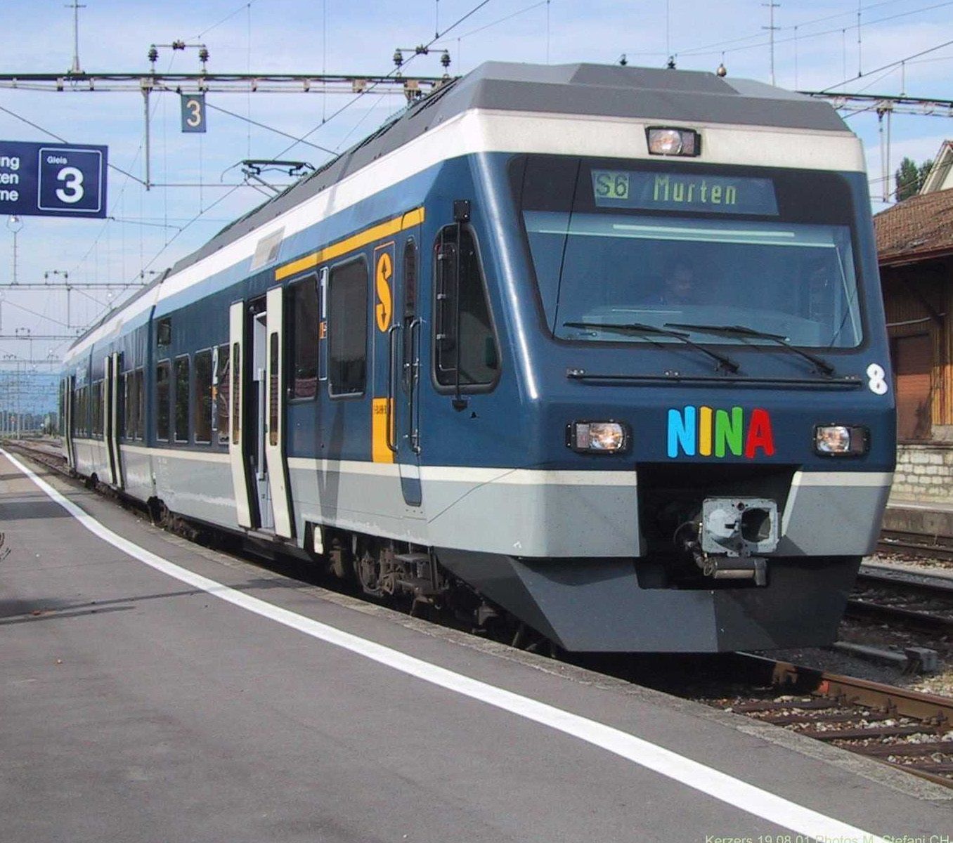 17204AC-528 LS Models 17204DC - Triebzug RABe 525 NINA 3-tlg. BLS Ep.V H0/GL