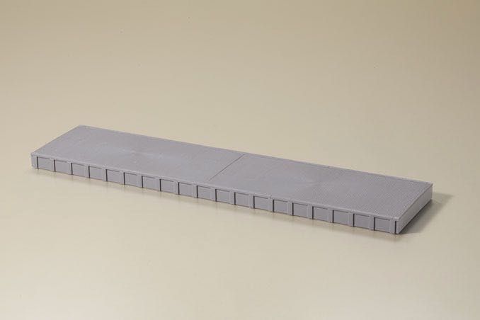 Auhagen 41634 - Bahnsteig ohne Überdachung 336 x 79 x 7/13 mm H0 1:87