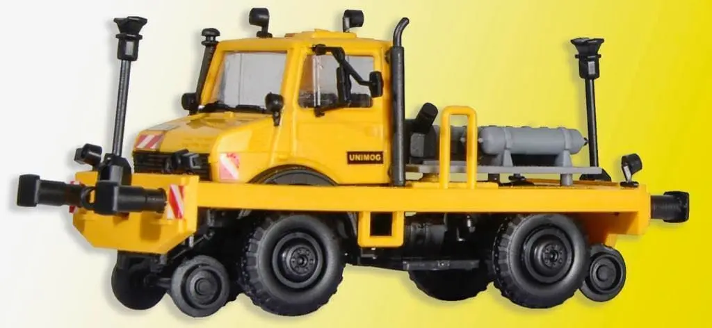 Kibri 16062 - Zweiwege UNIMOG mit Zug- Schubrahmen und Fahrleitungsbauwagen H0 1:87