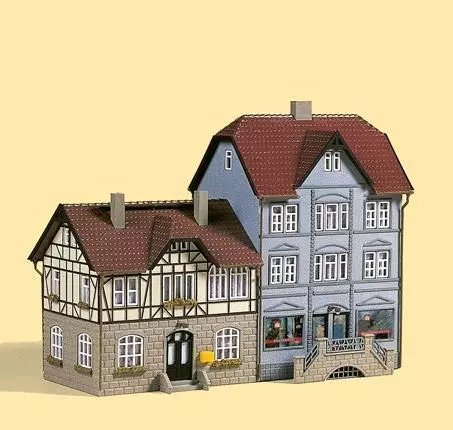 Auhagen 12346 - Wohnhäuser Bahnhofstraße 9/11 H0 1:87 / TT 1:120