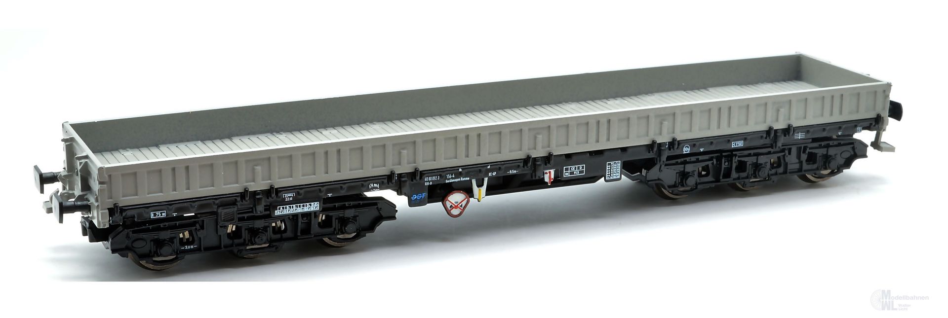 NPE NW22235 - Schwerlastwagen DR Ep.III Samms 4860 grau unbeladen H0/GL