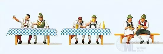 Preiser 10447 - Auf dem Oktoberfest (1) H0 1:87