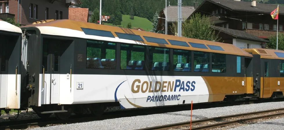 Bemo 3296318 - Panoramawagen MOB Ep.V/VI Brs 228 GoldenPass Panoramic H0m