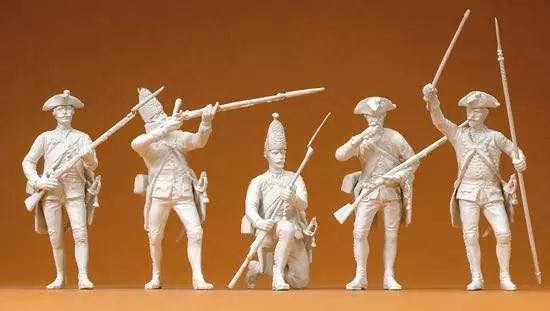 Preiser 57811 - Preußen um 1756 5 Figuren unbemalt Im Feuergefecht 1:24