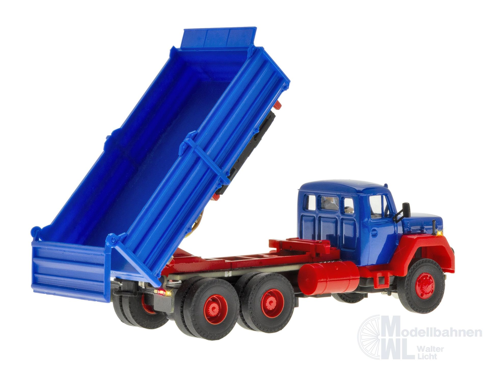 Viessmann 8602 - MAGIRUS DEUTZ 3-achs Eckhauber Kipper motorische Kippfunktion H0 1:87