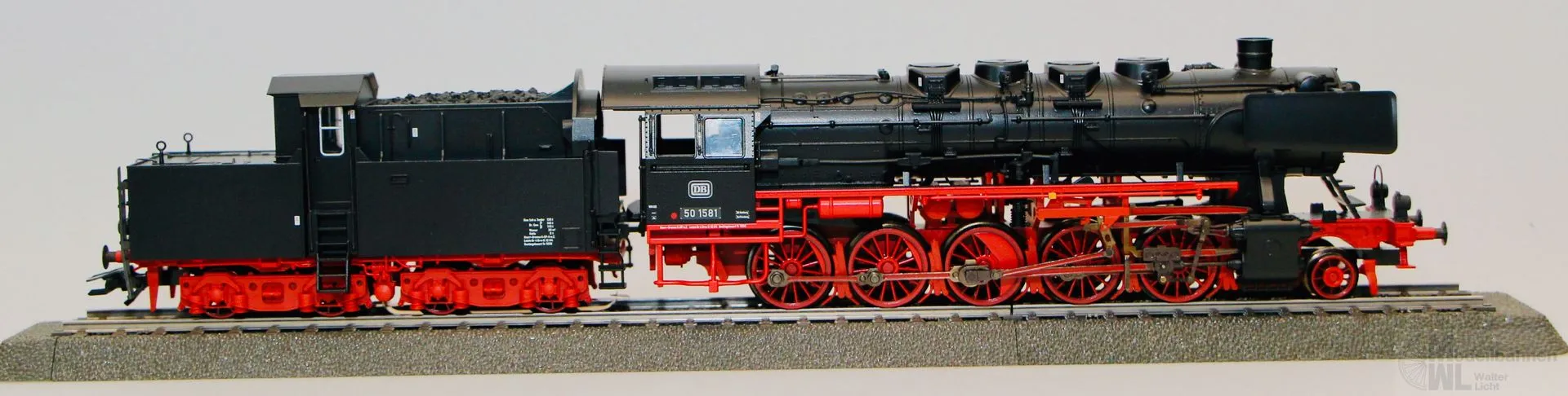 Märklin 37835 - MÄRKLIN -Dampflok BR 50 1581 DB Ep.III H0/WS mfx Sound