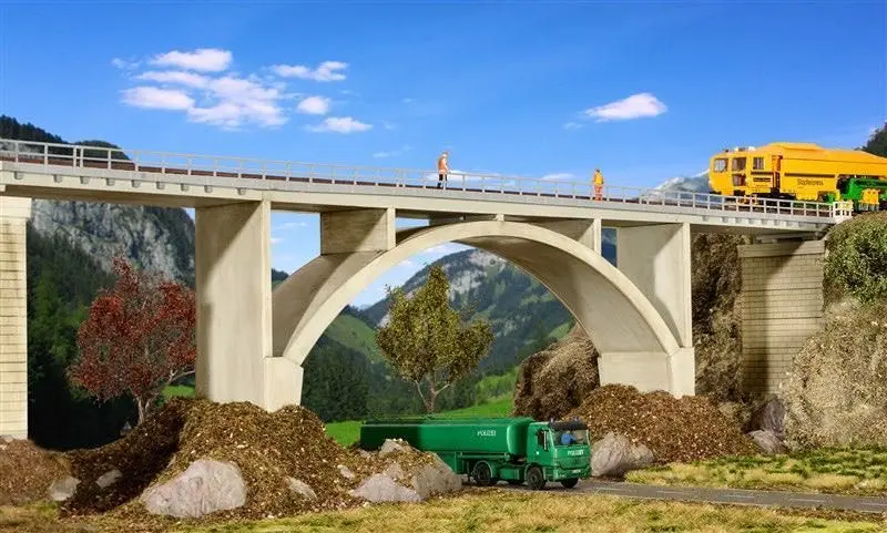 Kibri 39740 - Spannbeton-Bogenbrücke eingleisigH0 1:87