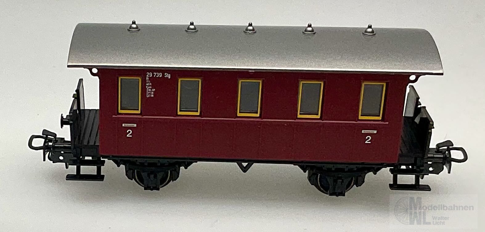 Märklin 29537 - MÄRKLIN - Personenwagen 2-achs rot H0/WS