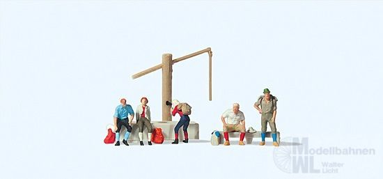 Preiser 79161 - Rastende am Dorfbrunnen N 1:160