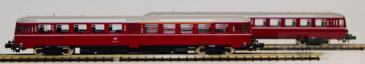 Hobbytrain 1517 - HOBBYTRAIN - Akku-Triebwagen BR 515 DB Ep.IV rot 2.tlg. N 1:160