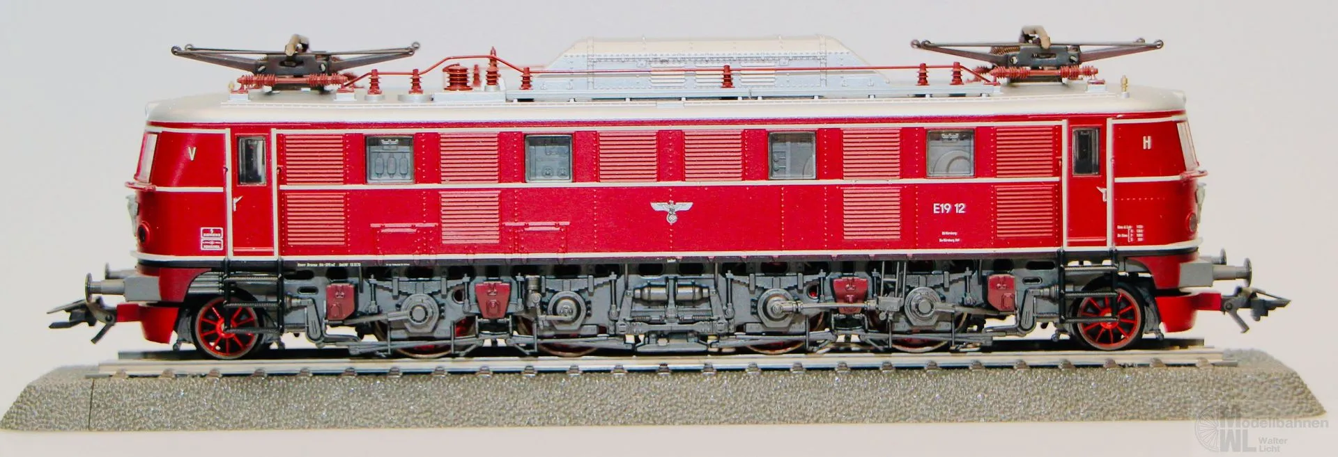 Märklin 3769 - MÄRKLIN - E-Lok E19 12 DRG Ep.II rot H0/WS Digital