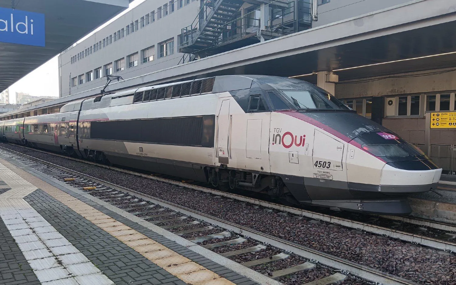 Jouef 2382 - Triebzug TGV SNCF Ep.VI 4.tlg. Grundset H0/GL