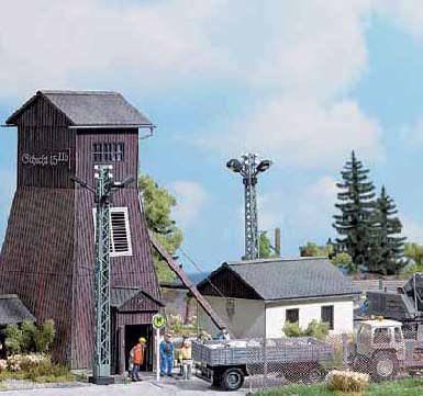 Busch 1476 - Förderturm Schlema H0 1:87