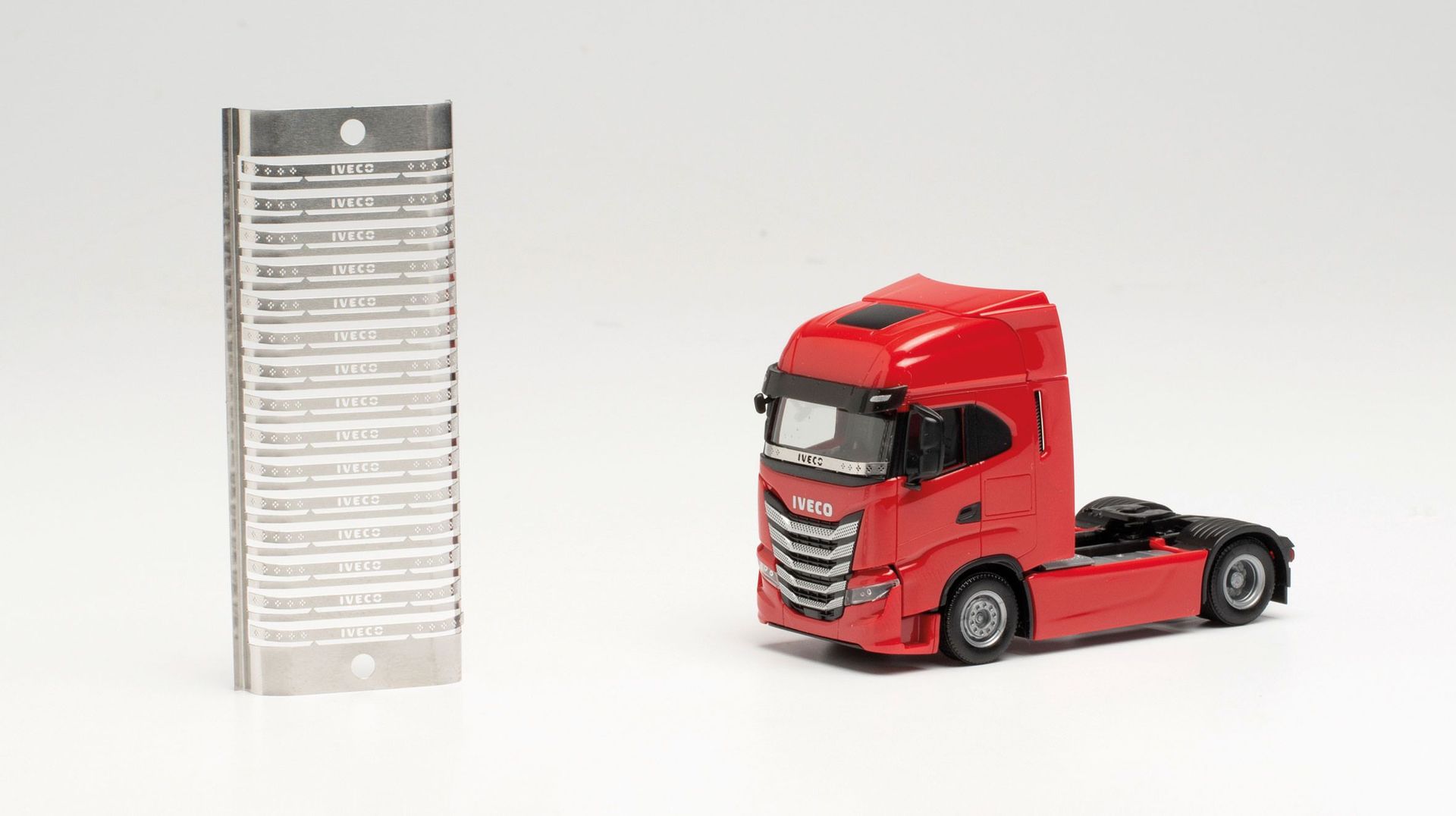 Herpa 55352 - Zubehör Steinschlagschutz gelocht Iveco S-Way 15 Stück H0 1:87