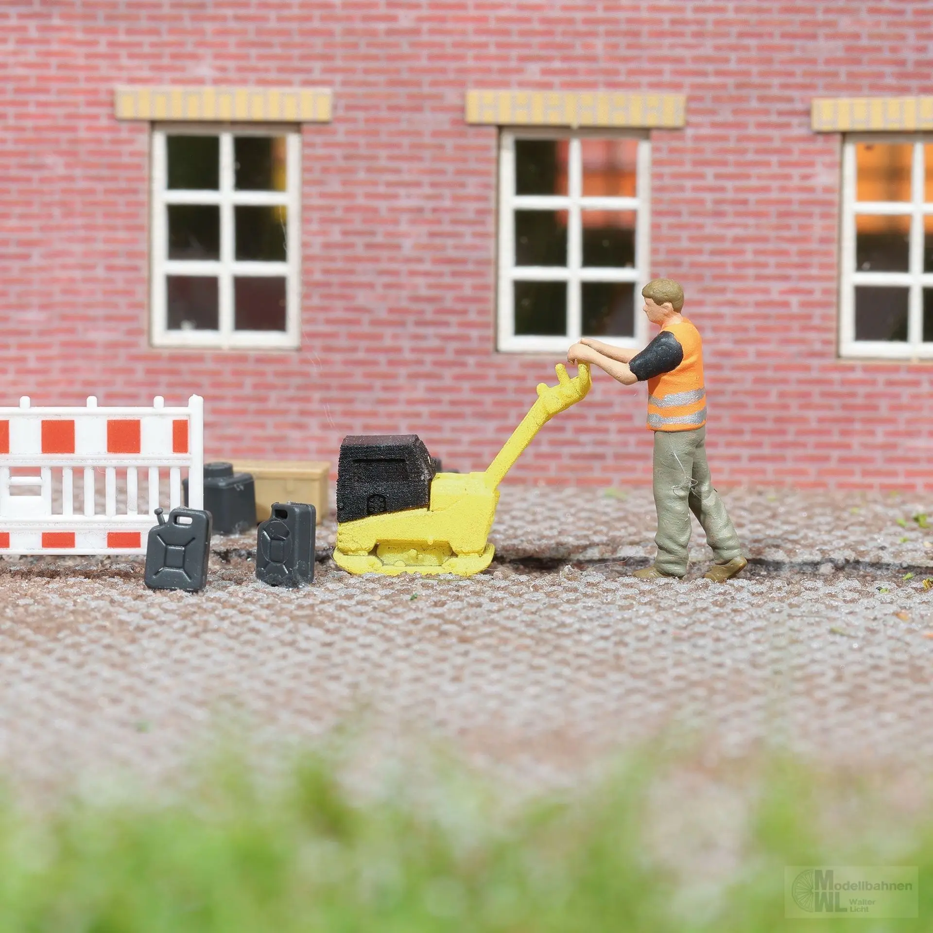 Busch 79899 - A-Set: Profi an Rüttelplatte  H0 1:87