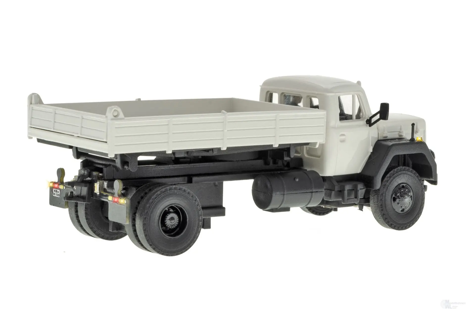 Viessmann 8133 - CarMotion Magirus Deutz D 16 230 D AK Allrad Dreiseitenkipper H0 1:87